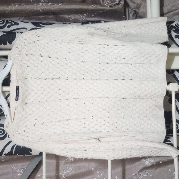 ZARA medium Chic Cream Cable Knit Sweater - Picture 4 of 4